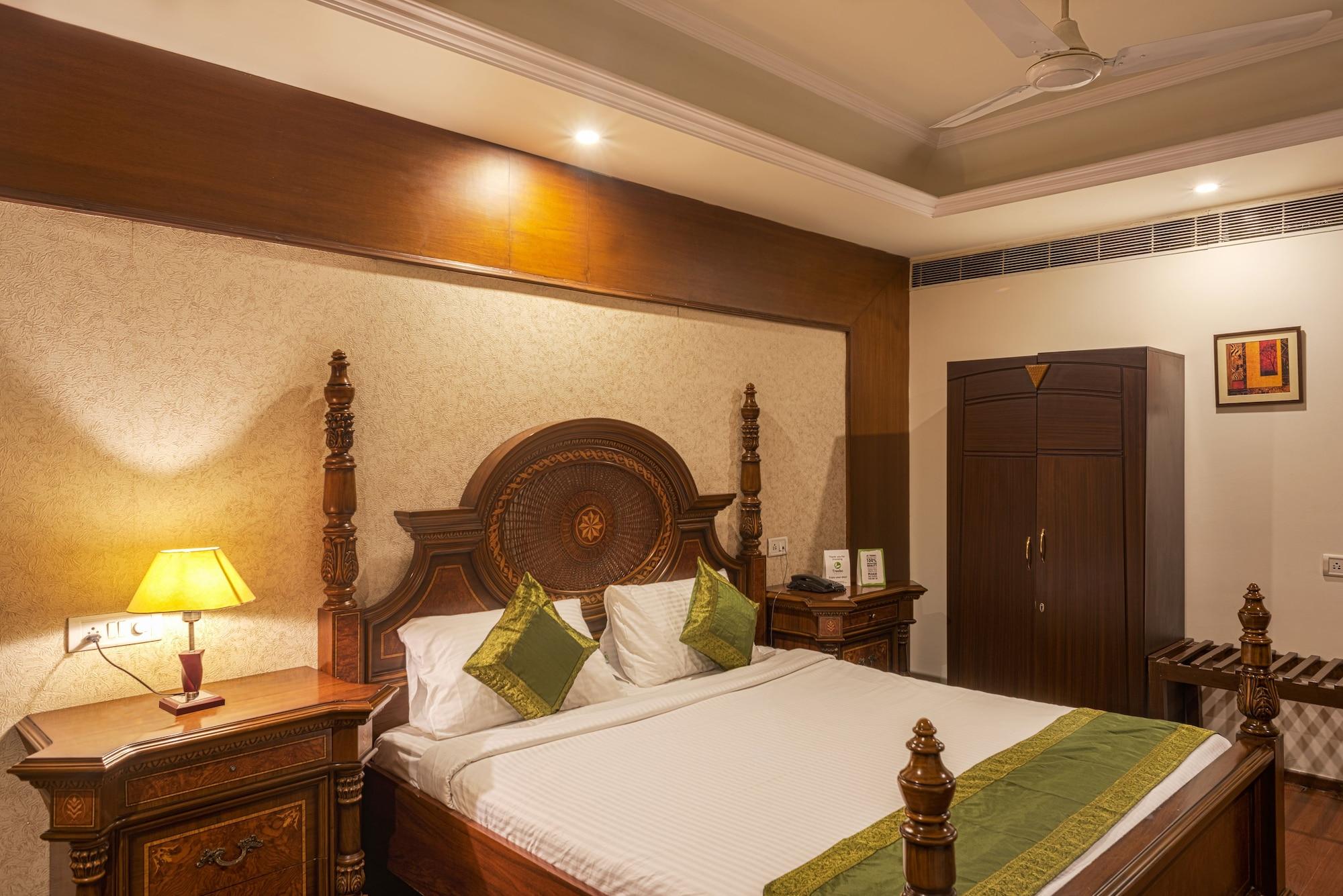Treebo Trend Grand Plaza Nampally Hyderabad Esterno foto