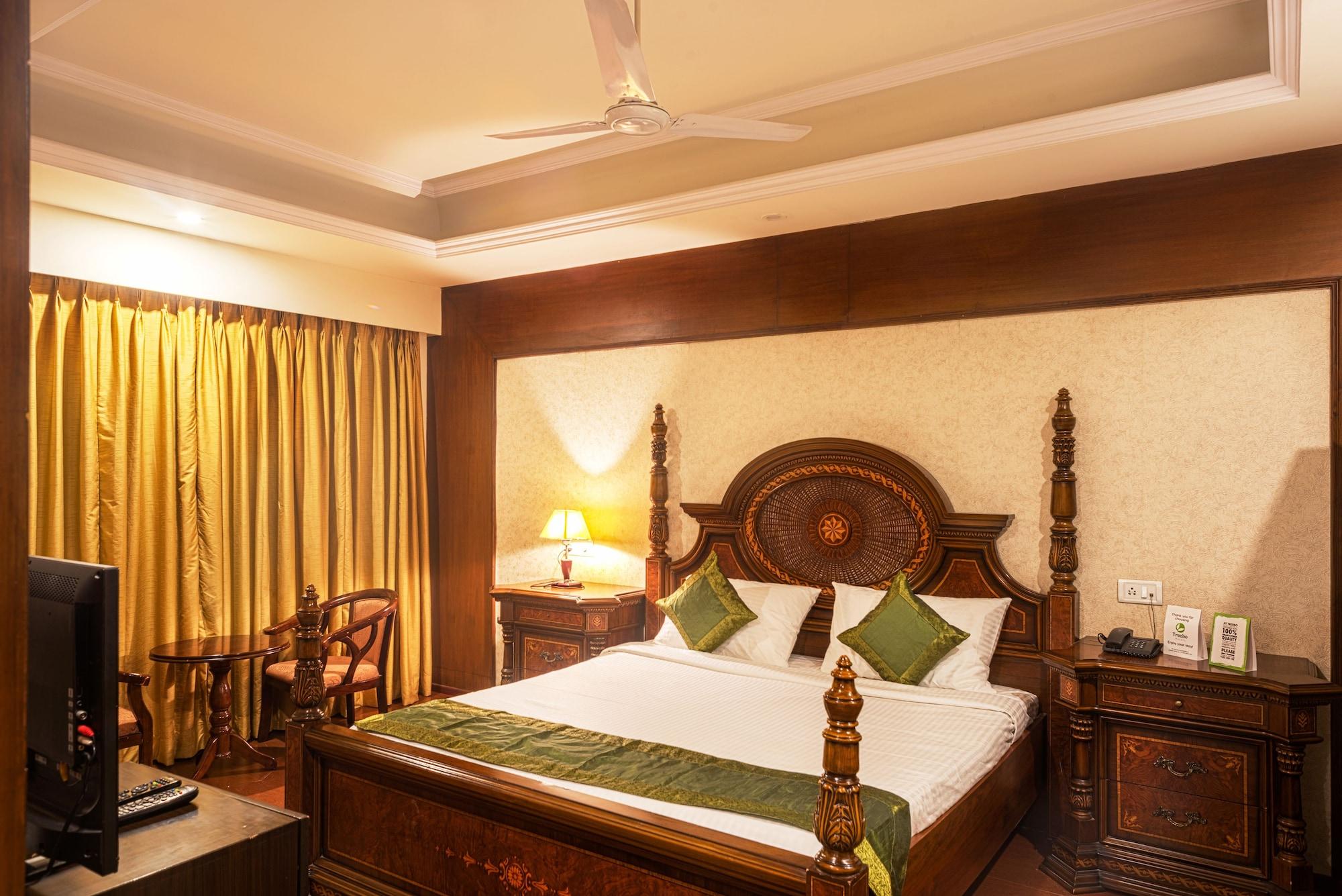Treebo Trend Grand Plaza Nampally Hyderabad Esterno foto