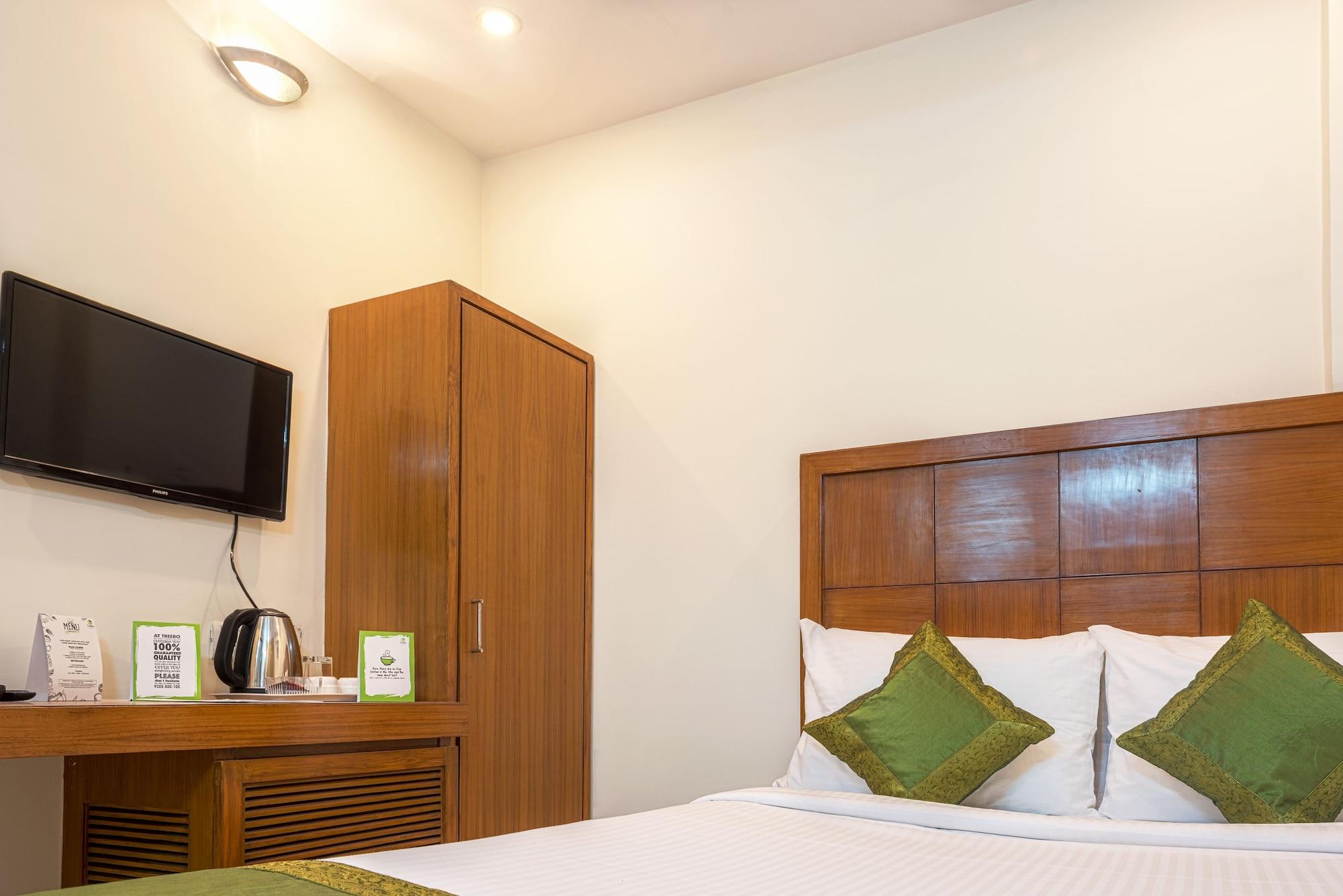 Treebo Trend Grand Plaza Nampally Hyderabad Esterno foto