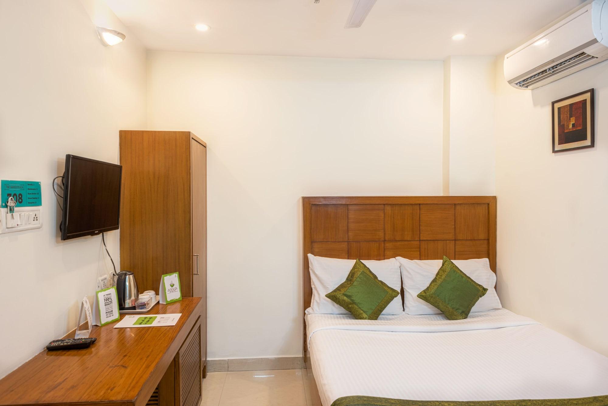 Treebo Trend Grand Plaza Nampally Hyderabad Esterno foto