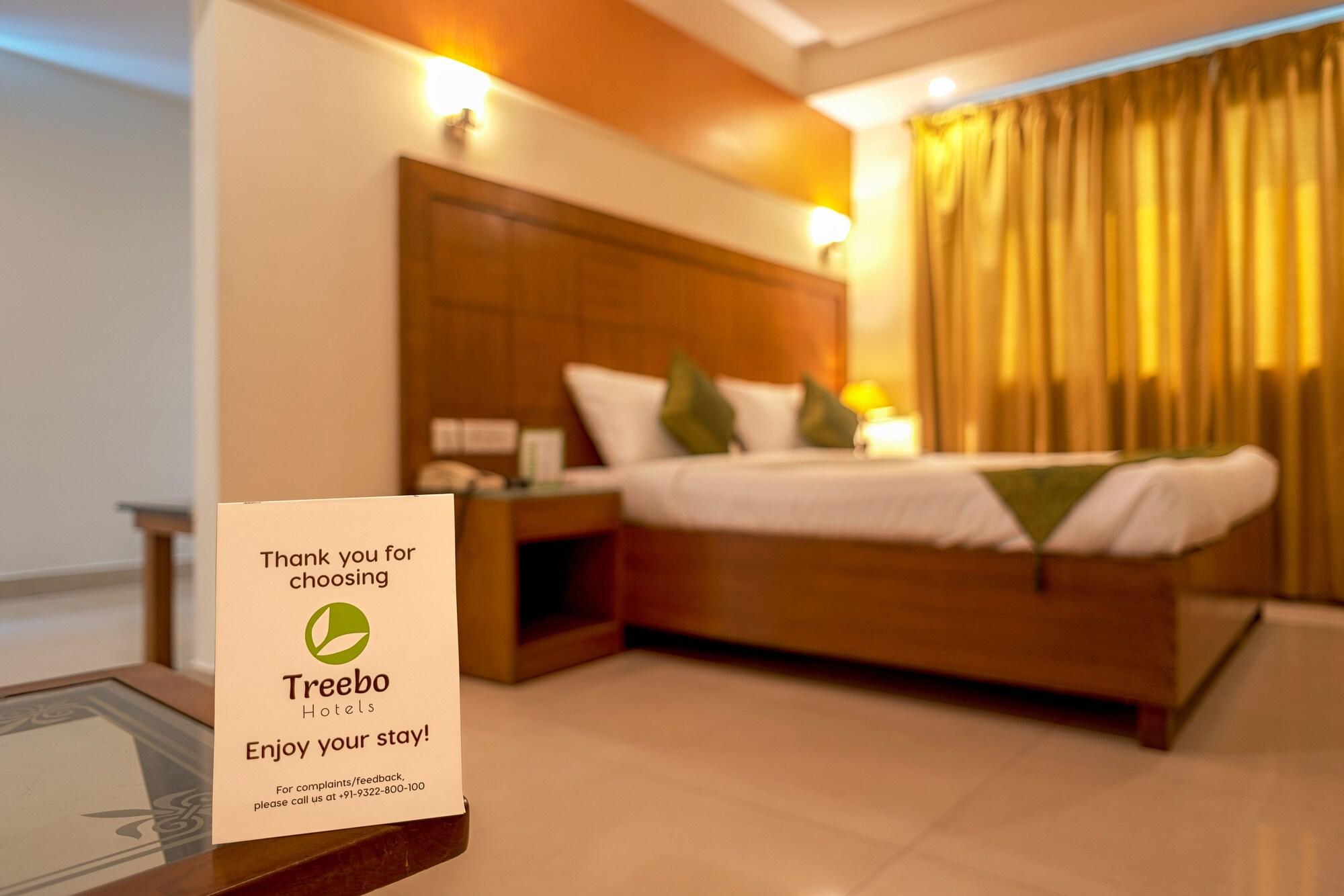 Treebo Trend Grand Plaza Nampally Hyderabad Esterno foto