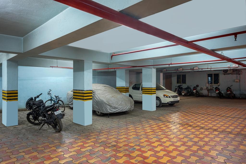 Treebo Trend Grand Plaza Nampally Hyderabad Esterno foto